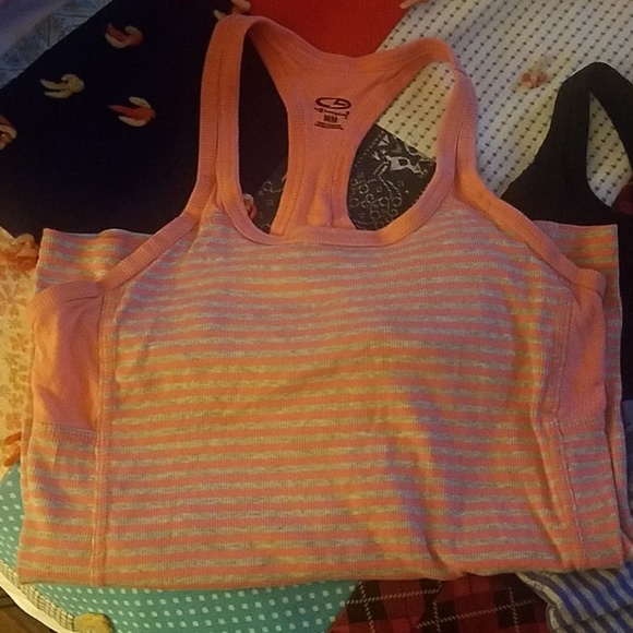 3 Womens medium Champion workout tanks - Picture 3 of 4